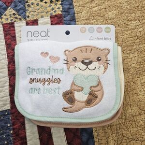 NWT Cute Pastel Infant Bibs Set